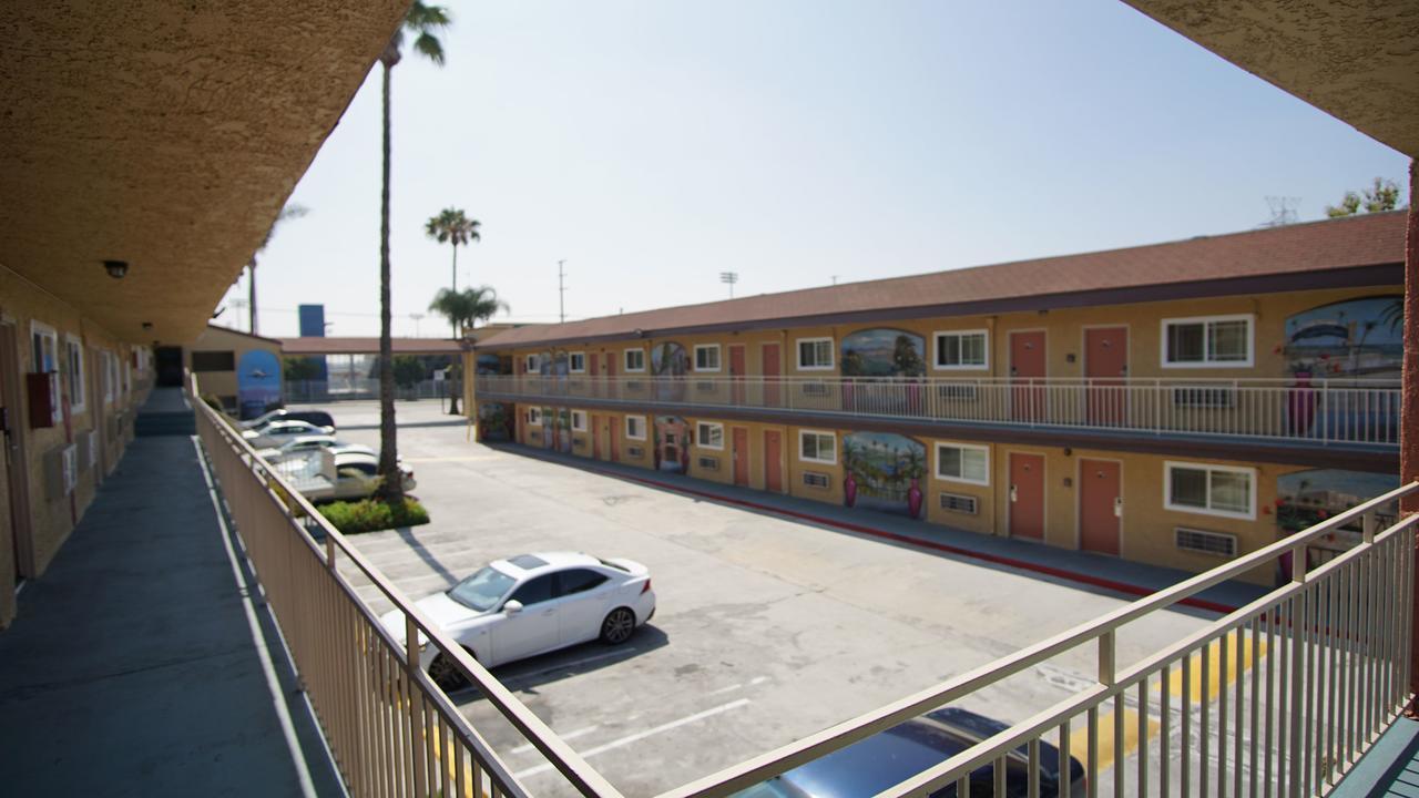 Los Angeles Inn & Suites - Lax West Athens Eksteriør bilde