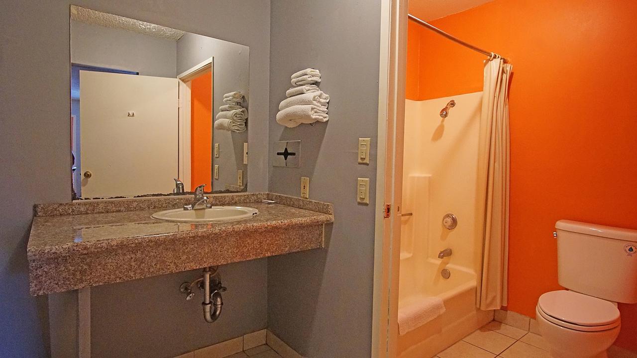 Los Angeles Inn & Suites - Lax West Athens Eksteriør bilde