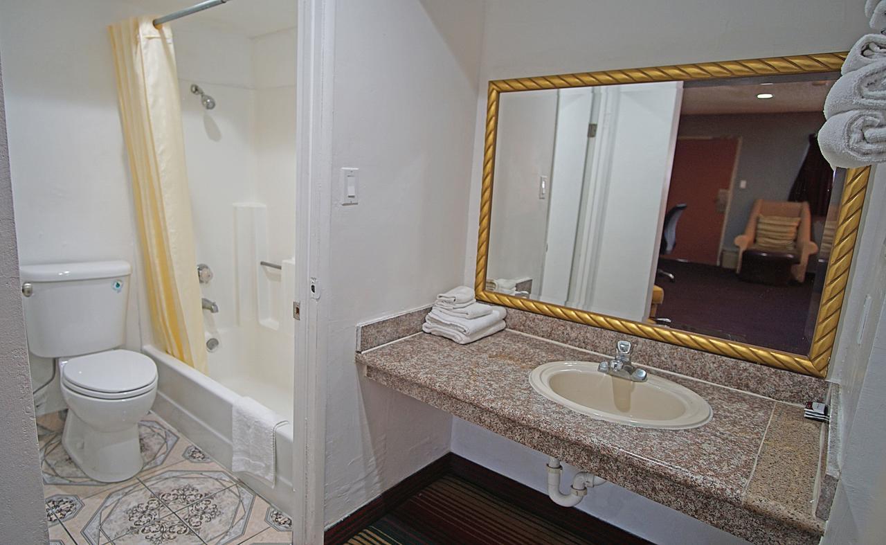 Los Angeles Inn & Suites - Lax West Athens Eksteriør bilde